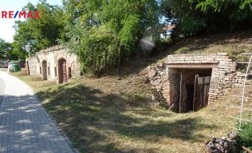 Prodej vinného sklepa, 30 m&sup2;, Hodonice | RE/MAX Profi Reality Znojmo