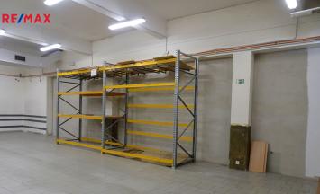 Pronájem skladovacího prostoru, 400 m², Znojmo | RE/MAX Profi Reality Znojmo