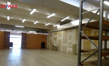 Pronájem skladovacího prostoru, 400 m², Znojmo | RE/MAX Profi Reality Znojmo