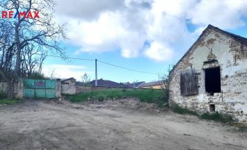 Prodej pozemku pro bydlení, 1842 m&sup2;, Práče | RE/MAX Profi Reality Znojmo