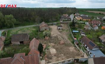 Prodej pozemku pro bydlení, 1842 m&sup2;, Práče | RE/MAX Profi Reality Znojmo