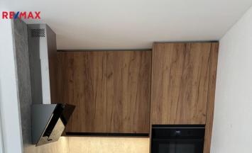 Pronájem bytu 1+kk, 34 m&sup2;, Znojmo | RE/MAX Profi Reality Znojmo