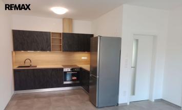 Pronájem rodinného domu, 68 m&sup2;, Suchohrdly | RE/MAX Profi Reality Znojmo