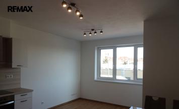 Pronájem bytu 2+kk, 42 m&sup2;, Znojmo | RE/MAX Profi Reality Znojmo