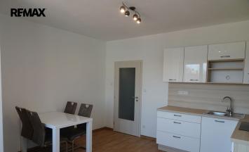 Pronájem bytu 2+kk, 42 m&sup2;, Znojmo | RE/MAX Profi Reality Znojmo
