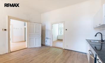 Prodej vícegeneračního domu, 212 m&sup2;, Tavíkovice | RE/MAX Profi Reality Znojmo