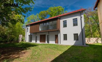 Prodej vícegeneračního domu, 212 m&sup2;, Tavíkovice | RE/MAX Profi Reality Znojmo