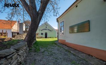 Prodej apartmánu, 1100 m&sup2;, Lesná | RE/MAX Profi Reality Znojmo