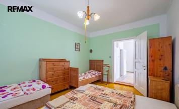 Prodej apartmánu, 1100 m&sup2;, Lesná | RE/MAX Profi Reality Znojmo