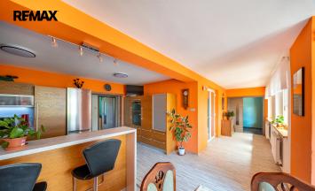 Prodej vícegeneračního domu, 220 m&sup2;, Krhovice | RE/MAX Profi Reality Znojmo