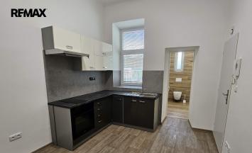 Pronájem bytu 1+1, 33 m&sup2;, Brno | RE/MAX Profi Reality Znojmo