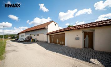 Prodej vícegeneračního domu, 550 m&sup2;, Lažany | RE/MAX Profi Reality Znojmo