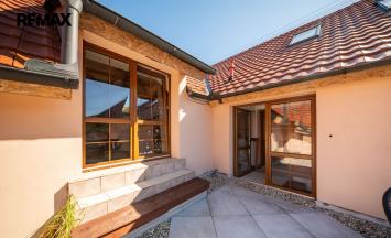 Prodej vícegeneračního domu, 550 m&sup2;, Lažany | RE/MAX Profi Reality Znojmo