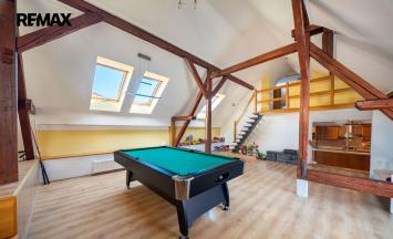 Prodej vícegeneračního domu, 550 m&sup2;, Lažany | RE/MAX Profi Reality Znojmo