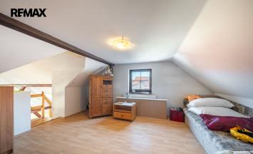 Prodej vícegeneračního domu, 550 m&sup2;, Lažany | RE/MAX Profi Reality Znojmo