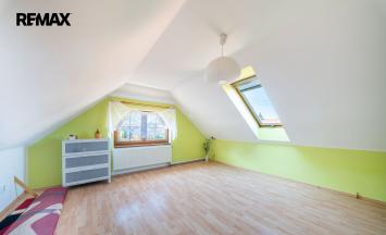 Prodej vícegeneračního domu, 550 m&sup2;, Lažany | RE/MAX Profi Reality Znojmo