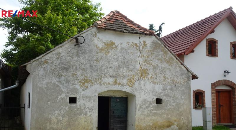Prodej vinného sklepa, 45 m&sup2;, Vrbovec | RE/MAX Profi Reality Znojmo